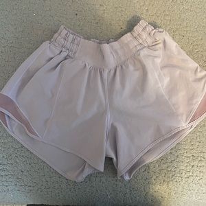 RARE COLOR Lululemon Hottie Hot shorts